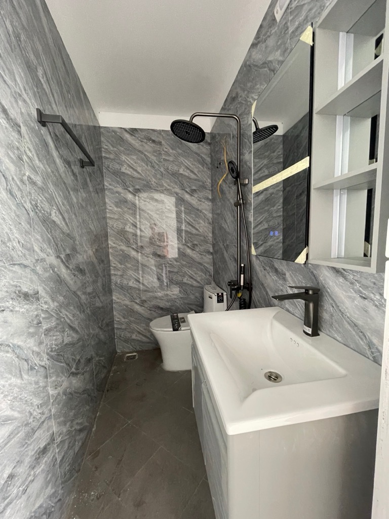 Bán nhà mới Tây Hồ Quận, 4chỗ đỗ cửa, diện tích rộng, giá rẻ