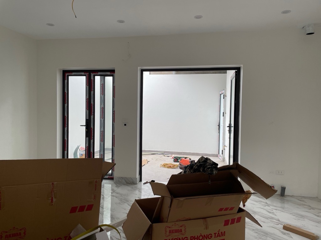 Bán nhà mới Tây Hồ Quận, 4chỗ đỗ cửa, diện tích rộng, giá rẻ