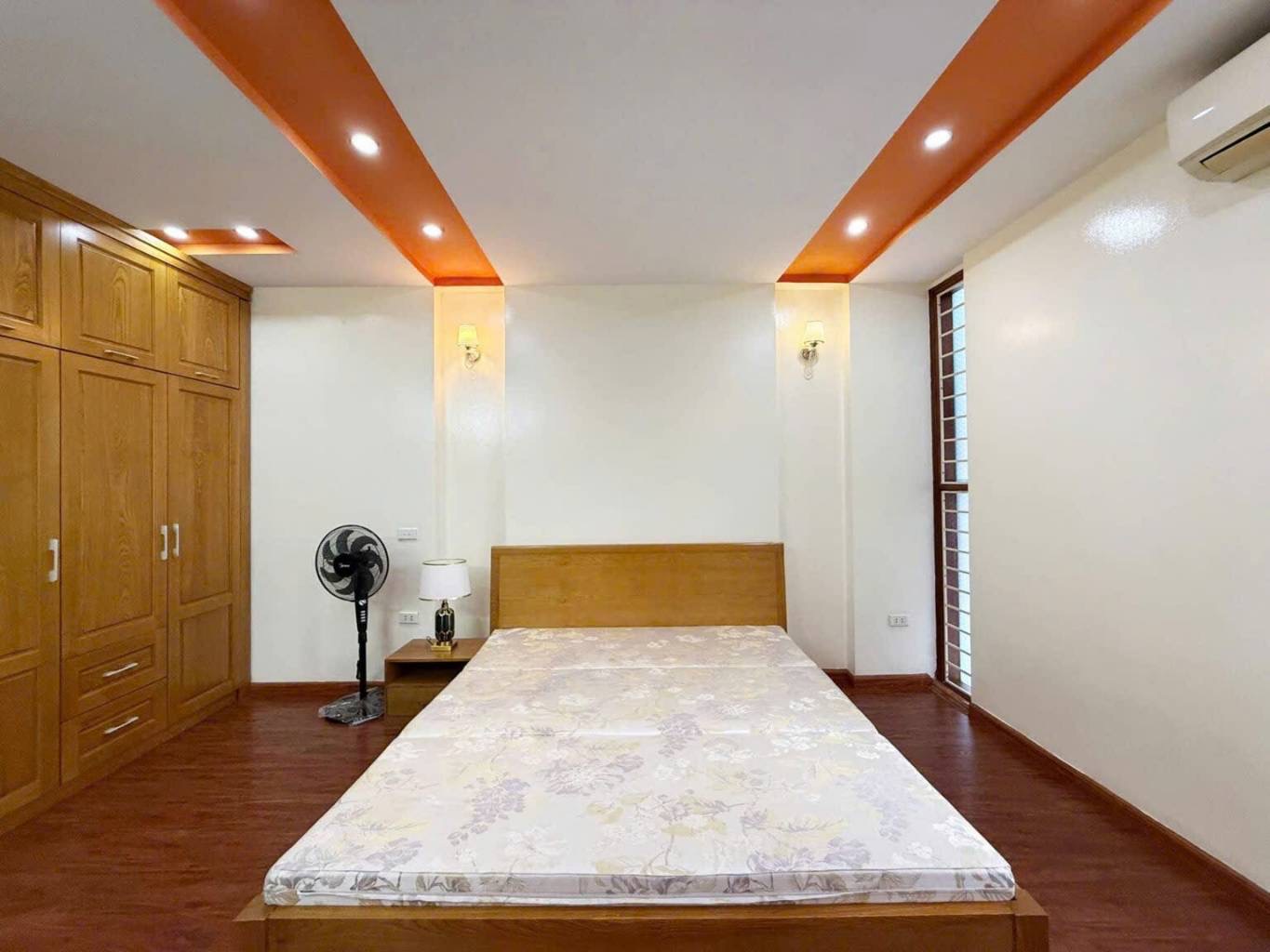 Bán nhà an dương vương 4tầng 8,9tỷ