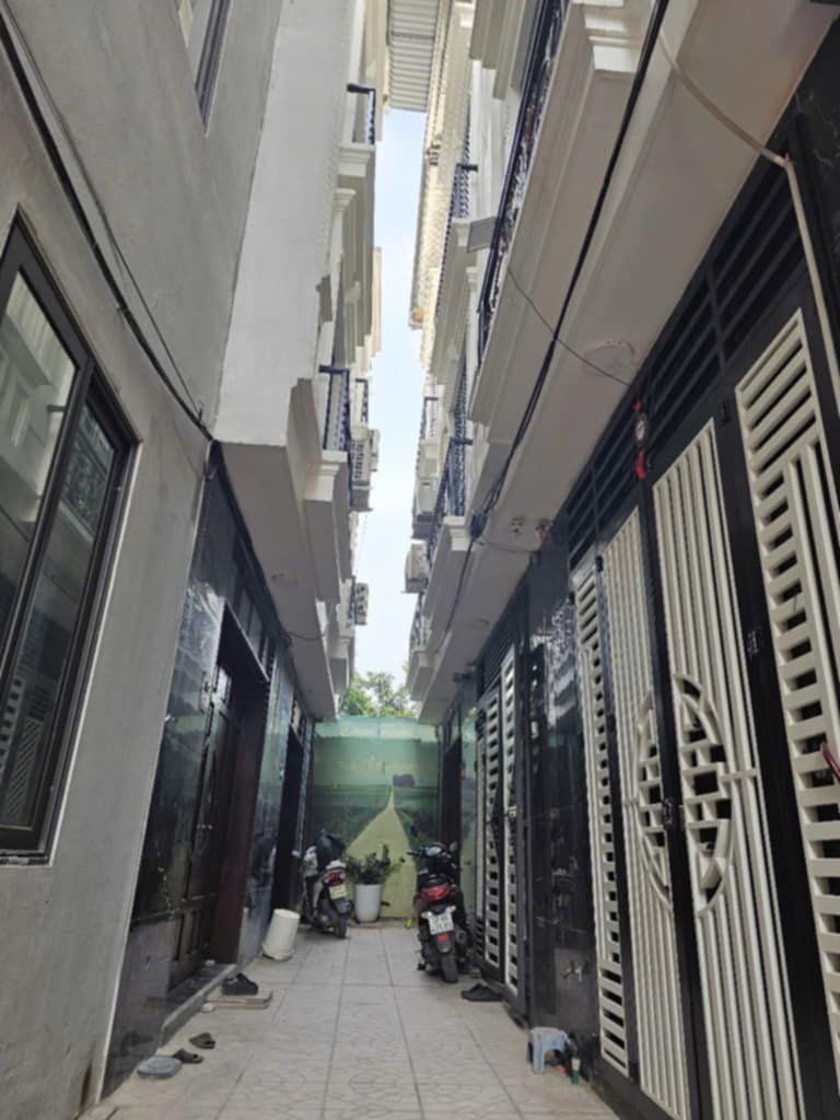 BÁN NHÀ CỰC HIẾM Độ Tràng QUỐC OAI 40.3M MẶT TIỀN 4.7M 3.2tỷ