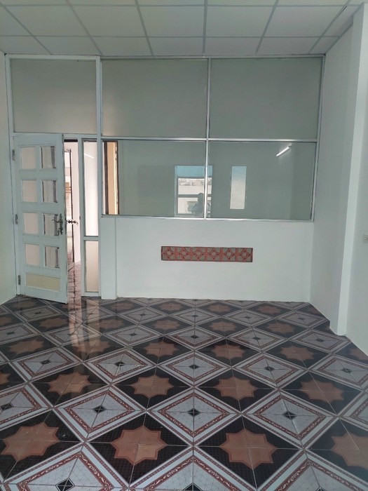 Bán nhà cách mặt tiền 20m khu chợ vải sầm uất