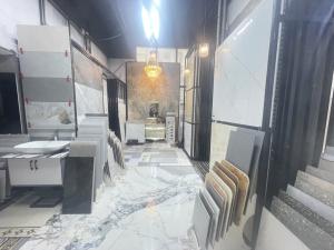 NHÀ MỚI ĐẸP LONG LANH - RẤT GẦN PHỐ, GẦN Ô TÔ ĐỖ - 4 TẦNG - XÂY CHẮC CHẮN, AN NINH CỰC TỐT - DÀNH CHO KHÁCH MUA ĐỂ Ở - SỔ ĐỎ