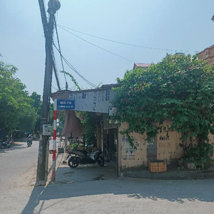 Bán nhà Kiêu Kỵ ngõ oto 120m2 5 tỷ