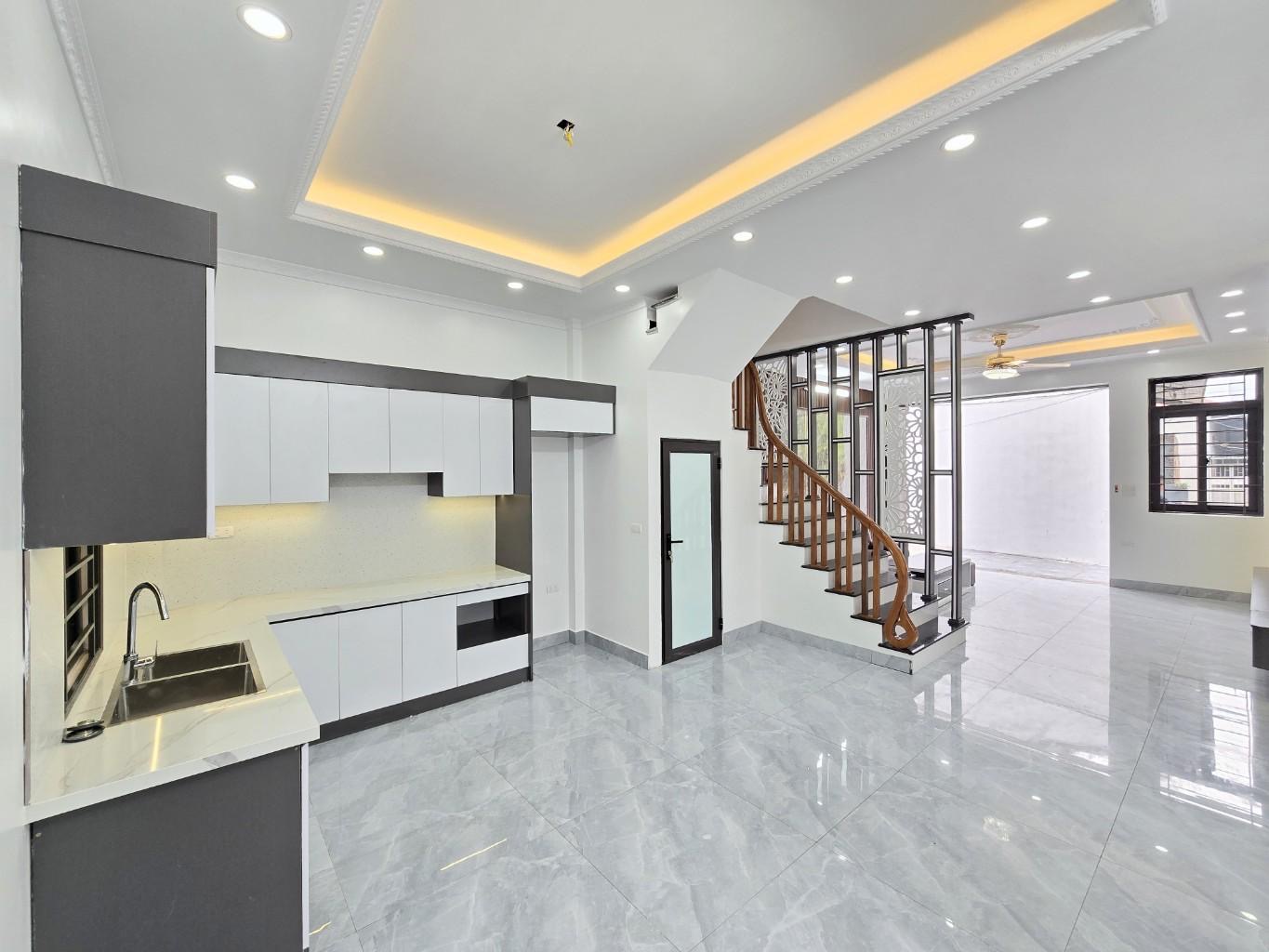 Bán nhà căn góc 4 tầng 3 mặt thoáng 52m Nội am