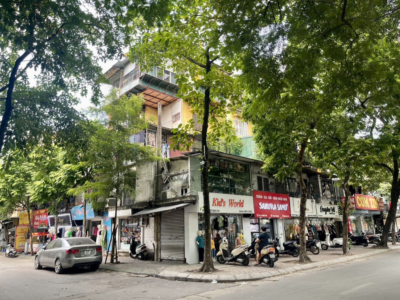 NGHĨA TÂN - MẶT TIỀN SIÊU RỘNG 6.8M - Ô TÔ TRÁNH - KINH DOANH - NHỈNH 5 TỶ