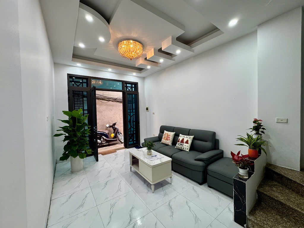 Bán nhà đẹp khu Nguyễn Cảnh Dị giá chỉ 6.25 tỉ