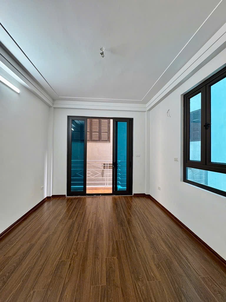 Bán nhà đẹp khu Nguyễn Cảnh Dị giá chỉ 6.25 tỉ