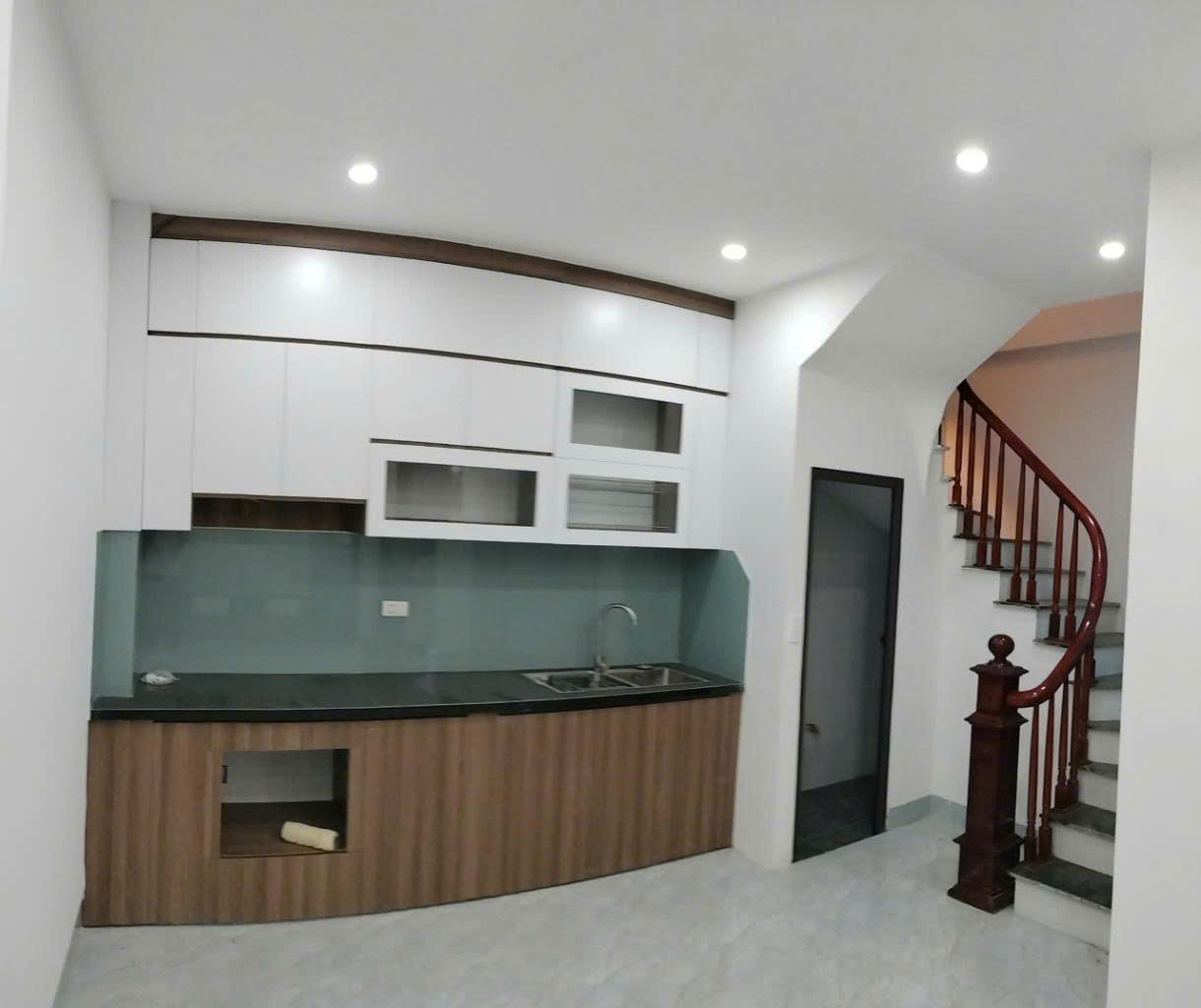 Bán nhà Thượng Cát Từ Liêm, lô góc 43m², chỉ 4.9 tỷ.