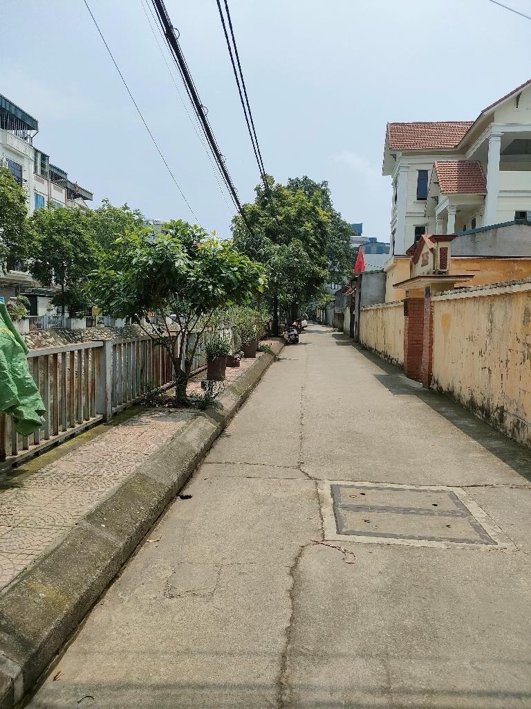Bán Nhà