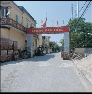 Bán đất kiêu kỵ
