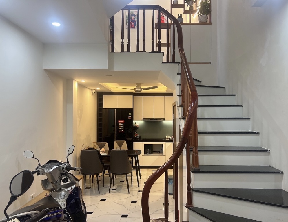 LÔ GÓC – THIẾT KẾ HIỆN ĐẠI – FULL NỘI THẤT CAO CẤP – ÁNH SÁNG TỰ NHIÊN CỰC ĐẸP!