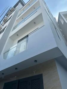 Bán nhà Văn Hội, 31m2 ,mặt tiền 5m, lô góc, 5.58 tỷ ,khung bê tông chịu lực mới tinh