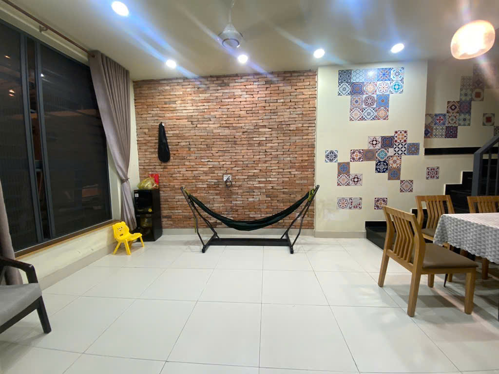 NHÀ KHU LONG TRƯỜNG QUẬN 9, ĐẦY ĐỦ CÔNG NĂNG, HẺM XE HƠI SÔNG NƯỚC BAO QUANH, GIÁ RẺ, NHỈNH 4 TỶ