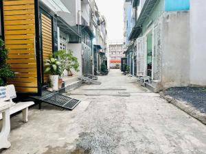 NHÀ ĐƯỜNG SỐ 9, 5 TẦNG, CÓ CHỖ ĐỔ XE HƠI, KHU VỰC DÂN TRÍ CAO, GIÁ NGON NHẤT KHU, CHỈ 5.5 TỶ