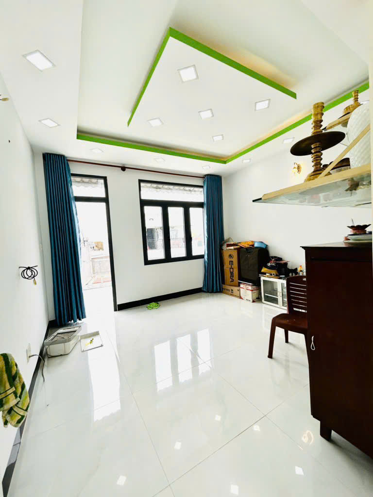 BÁN NHÀ MẶT TIỀN NỞ HẬU, ĐƯỜNG TRẦN XUÂN SOẠN