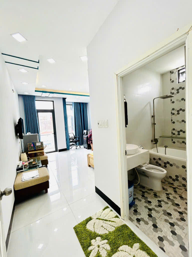 BÁN NHÀ MẶT TIỀN NỞ HẬU, ĐƯỜNG TRẦN XUÂN SOẠN