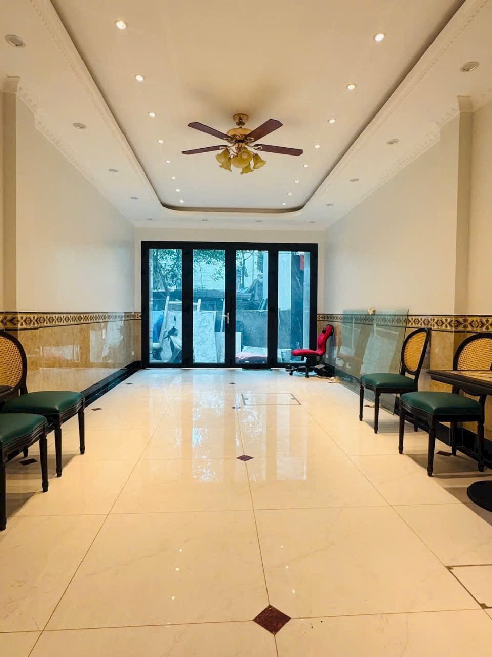 Bán nhà Ngọc Thụy gara ô tô,kinh doanh 7 tầng thang máy