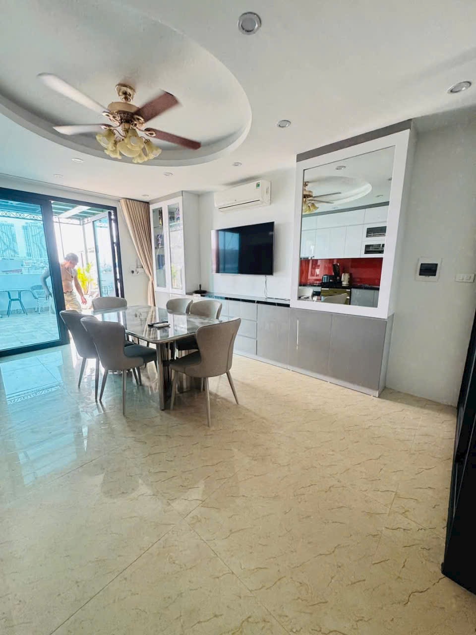 Bán nhà Ngọc Thụy gara ô tô,kinh doanh 7 tầng thang máy