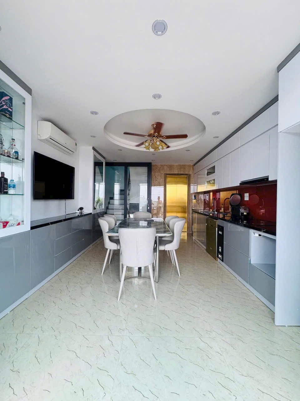 Bán nhà Ngọc Thụy gara ô tô,kinh doanh 7 tầng thang máy