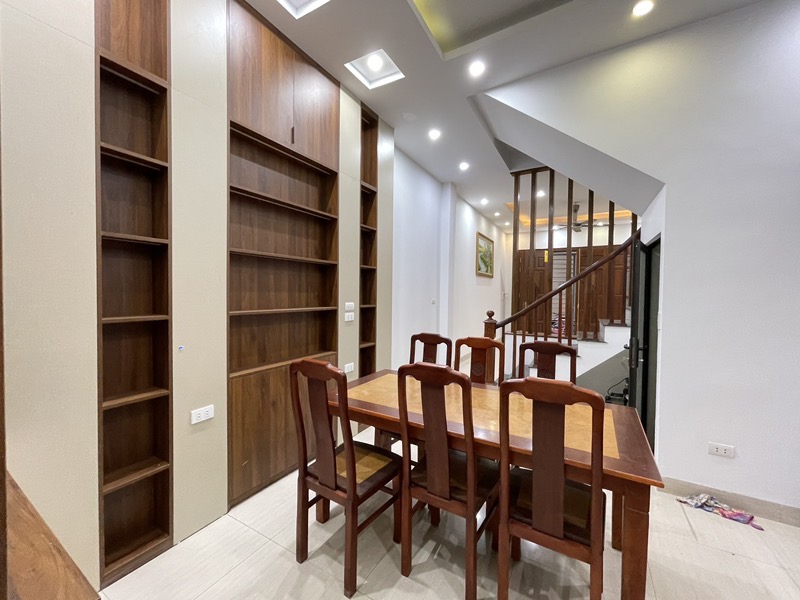 Trung tâm Thượng Thanh 50m nhà  2 thoáng ngõ nông