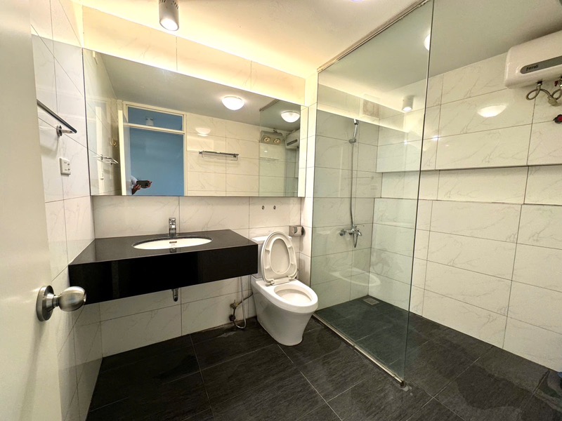 Bán nhà Bồ Đề dân xây, ngõ nông
