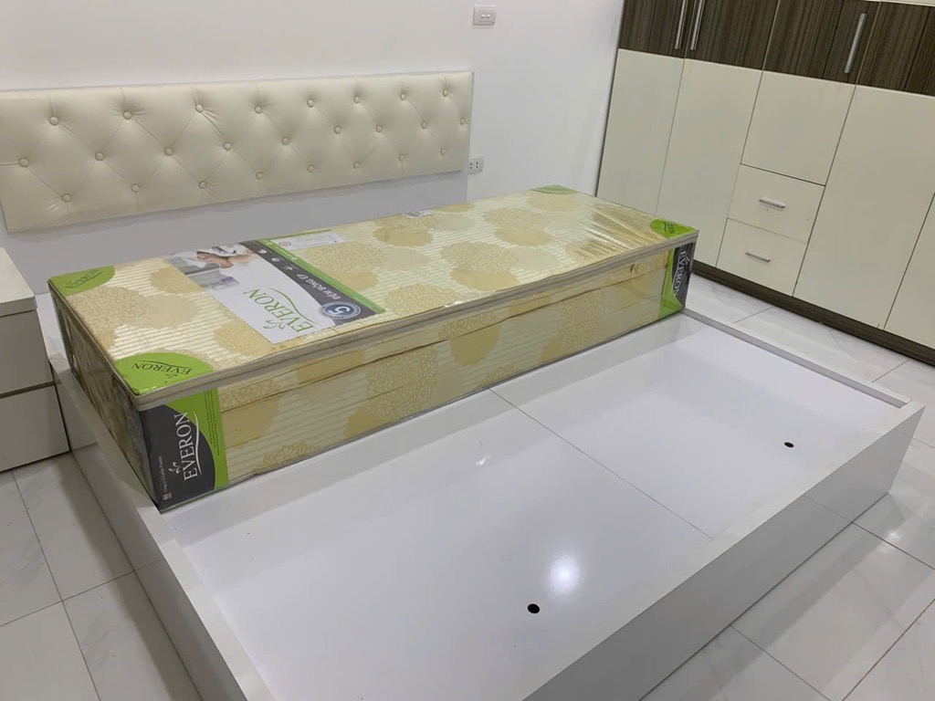 Bán nhà Nguyễn Sơn 4 khu vực hiếm nhà bán