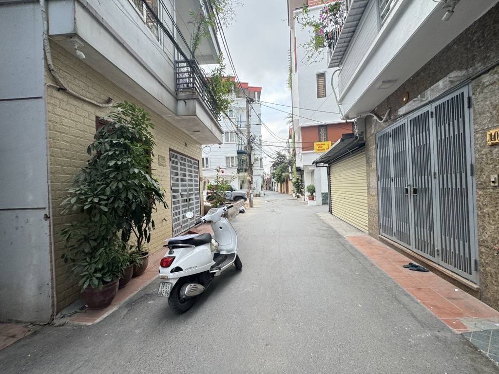Bán nhà Ngọc Thụy 5 tầng ngõ ô tô