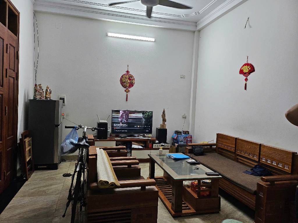 Bán nhà Ngọc Thụy 5 tầng
