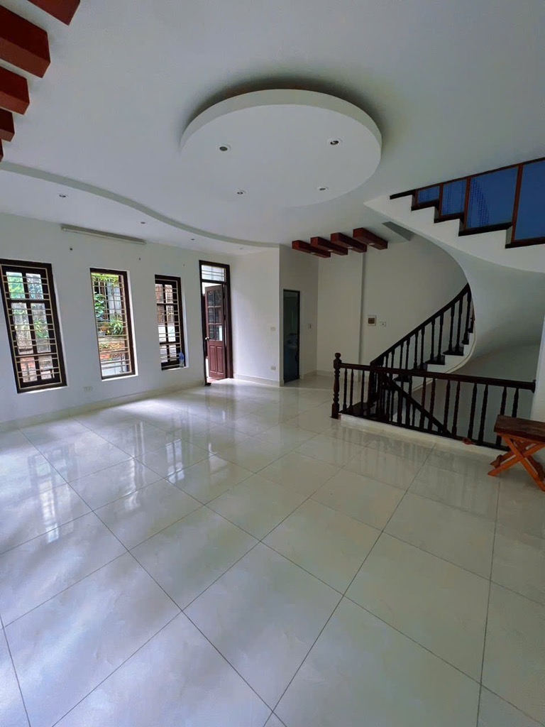 Bán nhà Bồ Đề garra ô tô