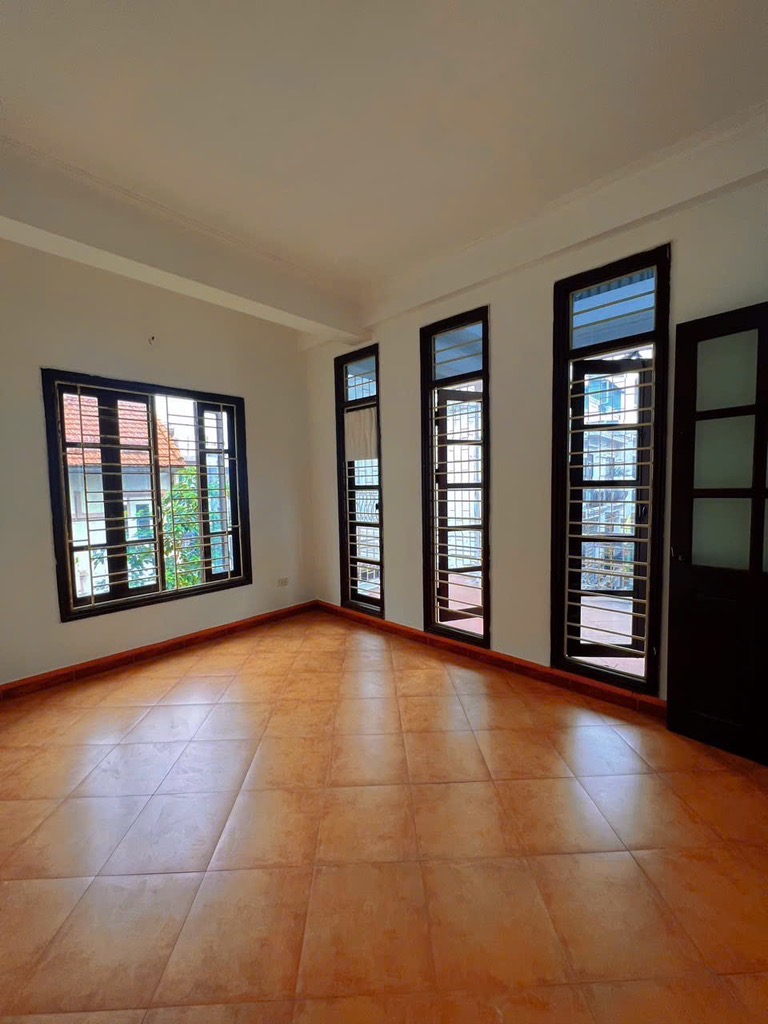 Bán nhà Bồ Đề garra ô tô