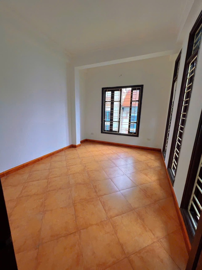 Bán nhà Bồ Đề garra ô tô