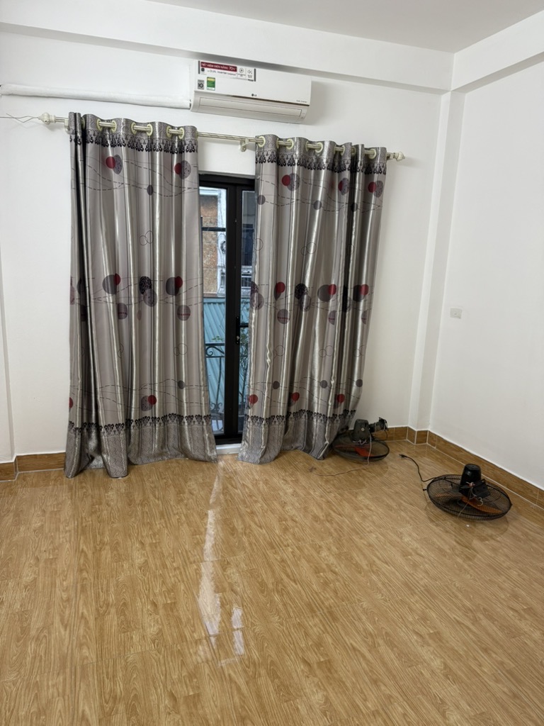 Bán nhà phố Hoàng Như Tiếp