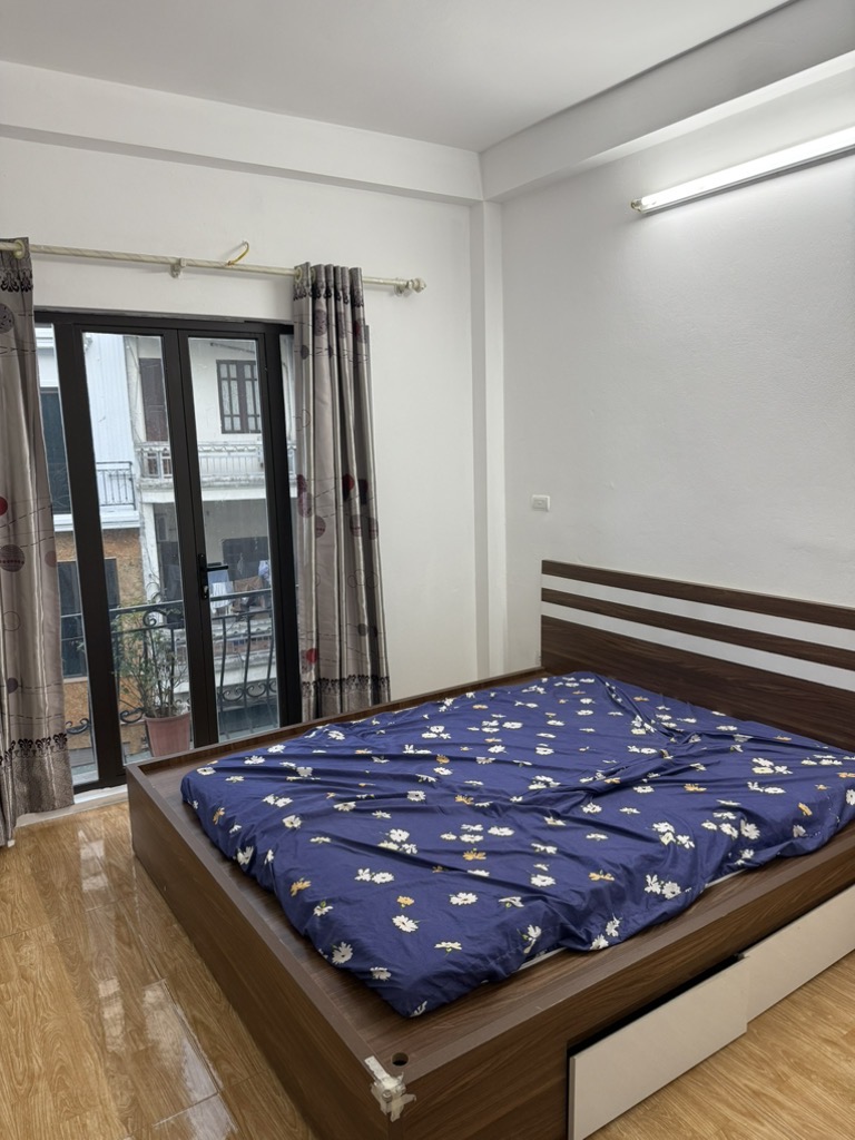 Bán nhà phố Hoàng Như Tiếp