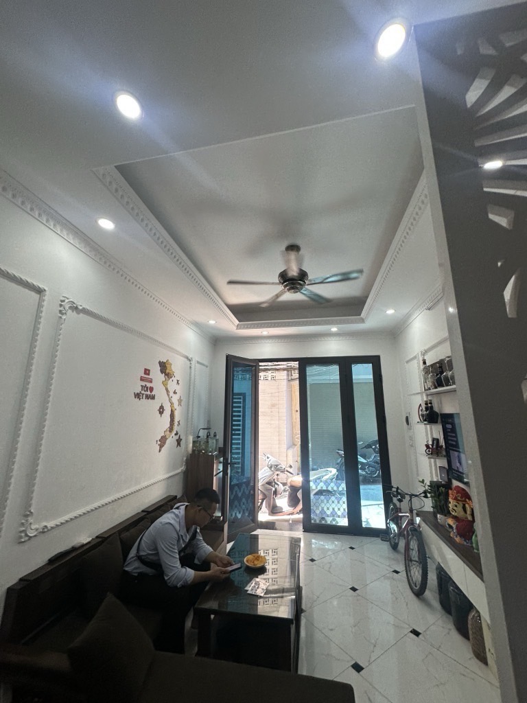 Bán nhà Thượng Thanh 5 tầng đẹp