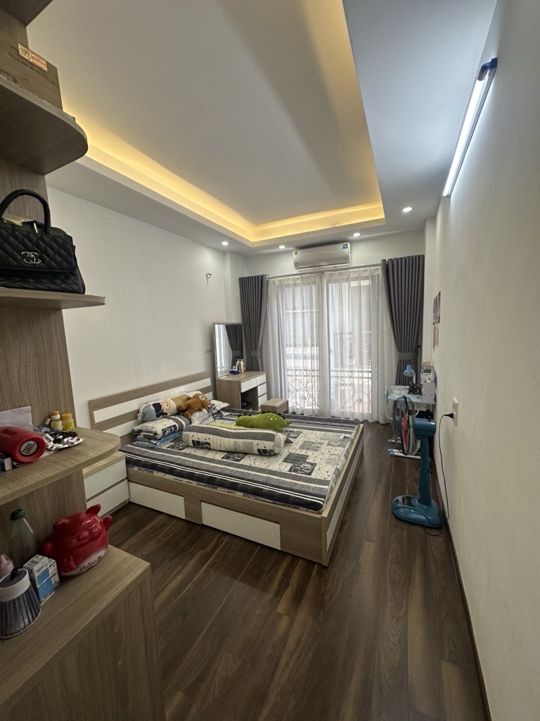 Bán nhà Thượng Thanh 5 tầng đẹp