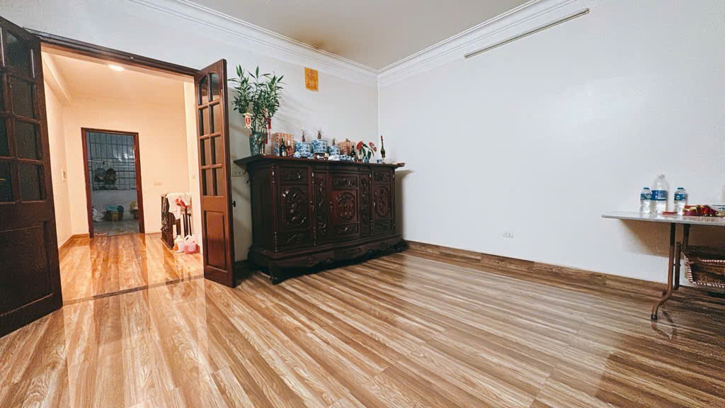 BÁN NHÀ GIA THƯỢNG-NGỌC THỤY 72m 5 tầng