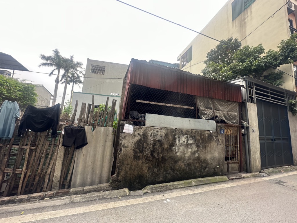 Bán đất phố Đức Giang ở ô tô vào đất