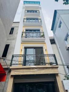Bán nhà Ngọc Thụy gara ô tô,kinh doanh 7 tầng thang máy