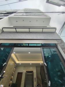 Bán nhà Bồ Đề đẹp Lô góc ô tô đỗ cửa