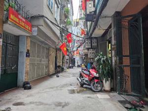 Bán nhà Ngọc Thụy 5 tầng