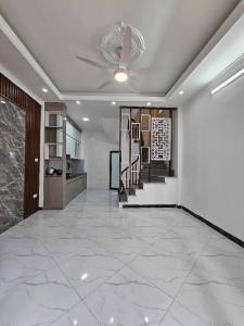 Bán nhà Phúc Lợi mới tinh 5 tầng