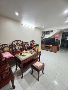 Bán nhà Phố Hoa Lâm