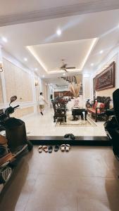 BÁN NHÀ GIA THƯỢNG-NGỌC THỤY 72m 5 tầng