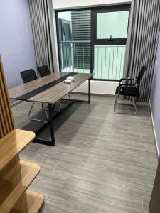 Bán Gấp gian hàng 13 tầng 5 92m2 5 tỷ Nguyễn Trãi Thanh Xuân