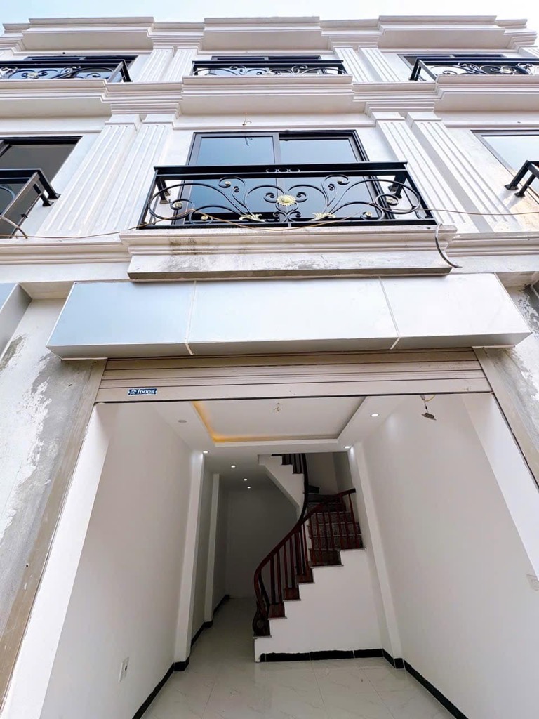 Bán lô nhà 3 tầng Cao Viên giá chưa đến 3 tỷ mỗi căn.