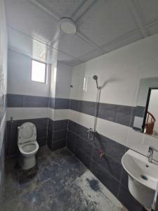 Cần bán nhà An Thắng . Biên Giang. Hà Đông 33m 5 tầng 4 tỷ
