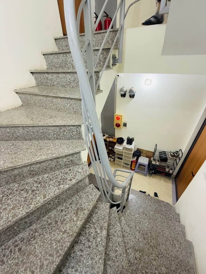 BÁN NHÀ DT VŨ TRỌNG PHỤNG 47M 6 TẦNG NỞ HẬU - FULL NT - NGÕ THOÁNG - DÒNG TIỀN 55TR/ THÁNG - GIÁ 13,6 TỶ