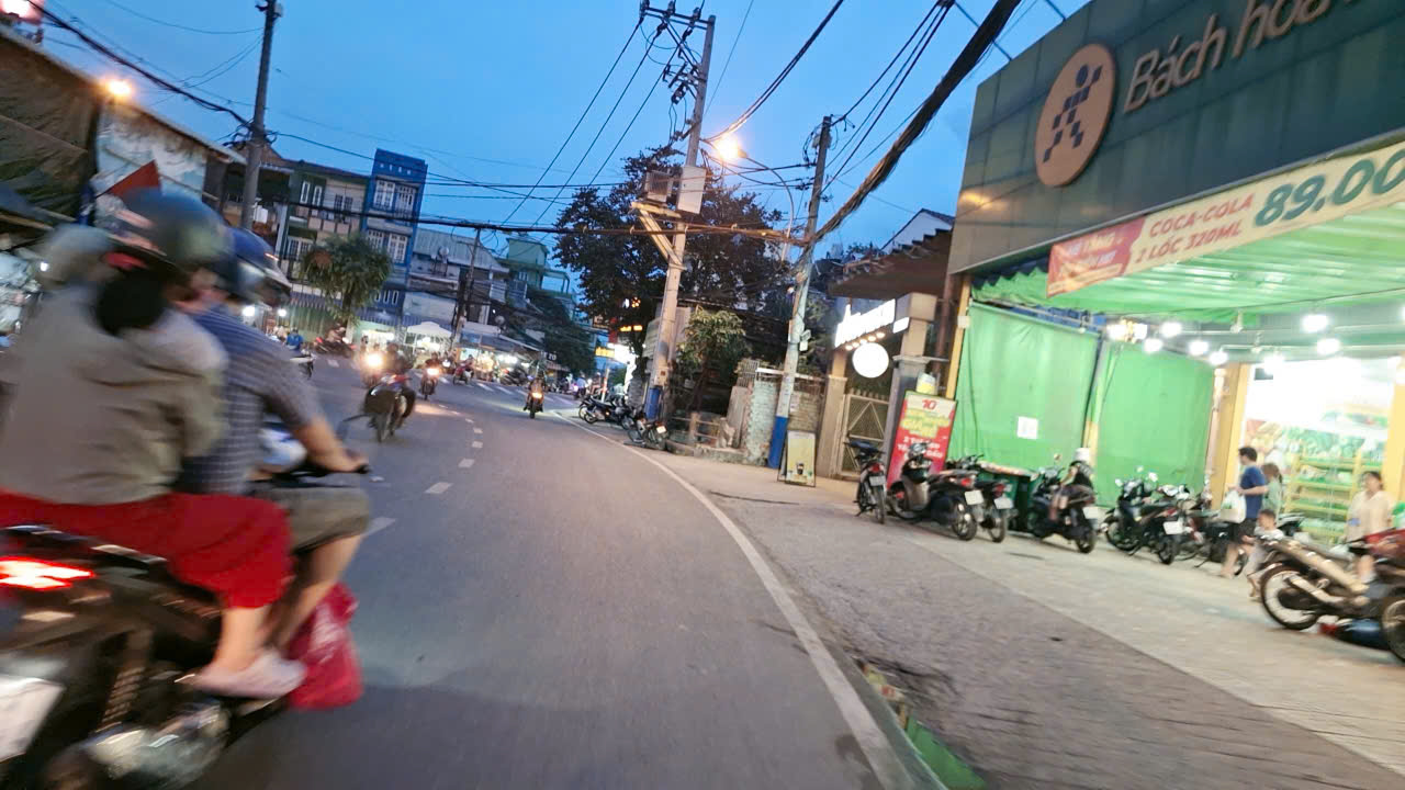 Bán Nhà Vừa Ở Vừa Kinh Doanh, 4 Tầng, Mặt Tiền Lý Tế Xuyên, Linh Đông 110m2, Chỉ 14 tỷ