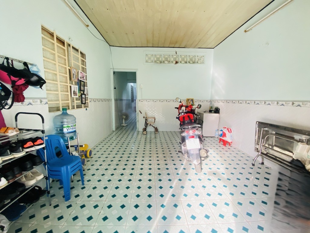 GIẢM MẠNH 1 TỶ, CHỈ CÒN 5 TỶ/67m2, VỚI 10 BƯỚC CHÂN RA TỚI ĐƯỜNG LINH ĐÔNG