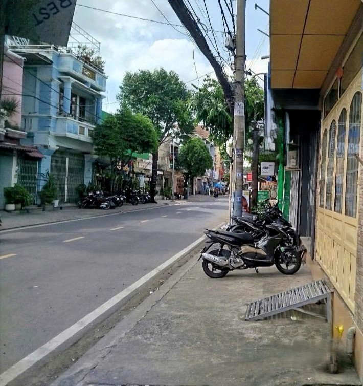 GIẢM MẠNH 1 TỶ, CHỈ CÒN 5 TỶ/67m2, VỚI 10 BƯỚC CHÂN RA TỚI ĐƯỜNG LINH ĐÔNG